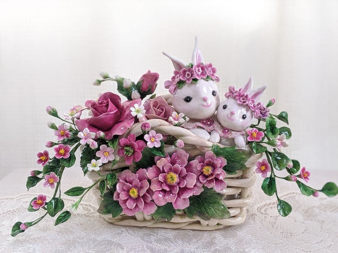 【専用】クレイフラワー♥かごにお花とうさぎさん♥ハンドメイド