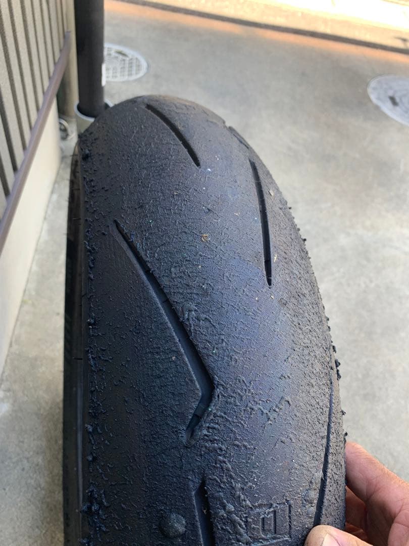 ピレリ スーパーコルサ V4 SC3 前後110/70R17 150/60R17