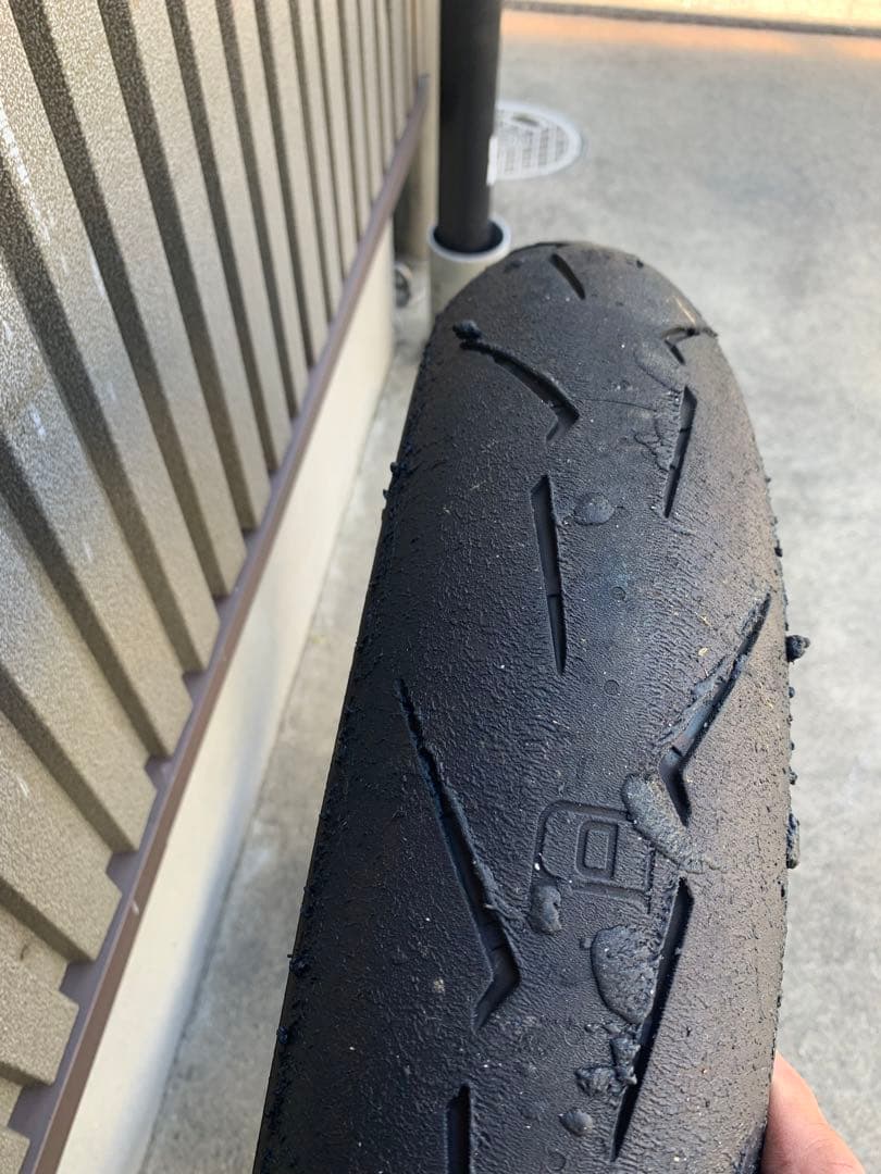 ピレリ スーパーコルサ V4 SC3 前後110/70R17 150/60R17
