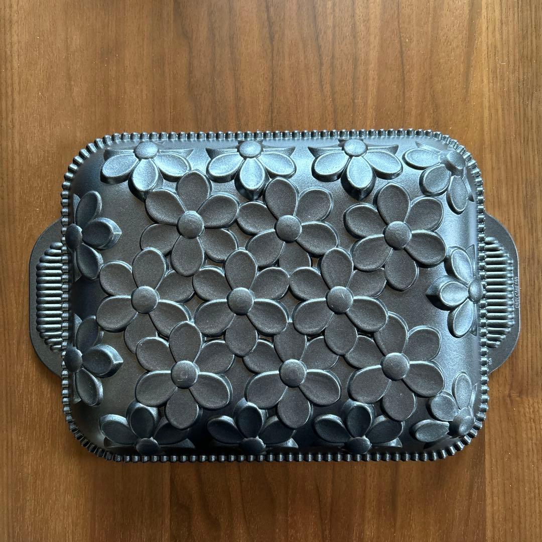 ケーキ型＊デイジー＊お花＊ Nordic Ware＊ノルディックウェア＊未使用＊