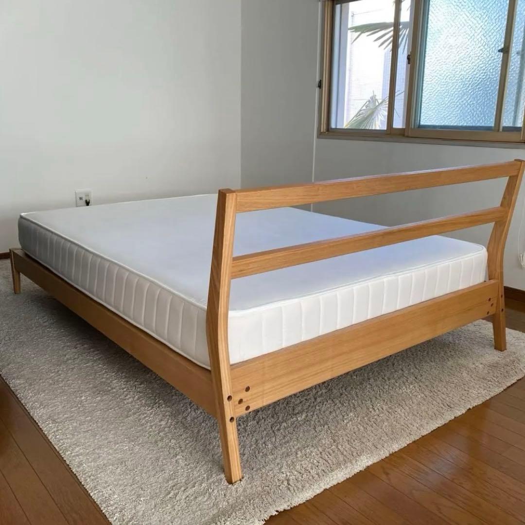 東京都渋谷区引取　無印良品　タモ材　木製ダブルベッドフレーム、マットレス