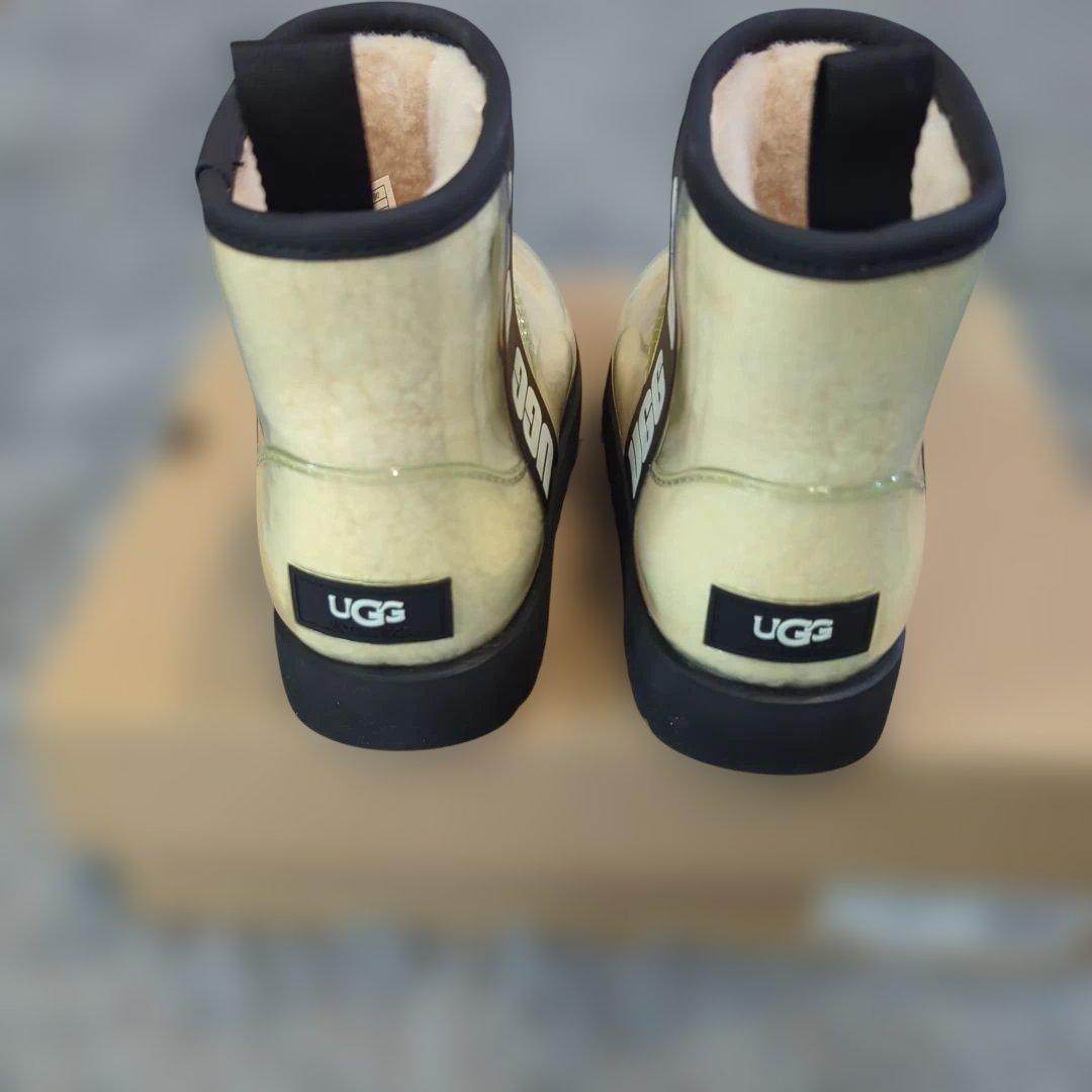 未使用　UGG 22cm　レインブーツ　スノーブーツ