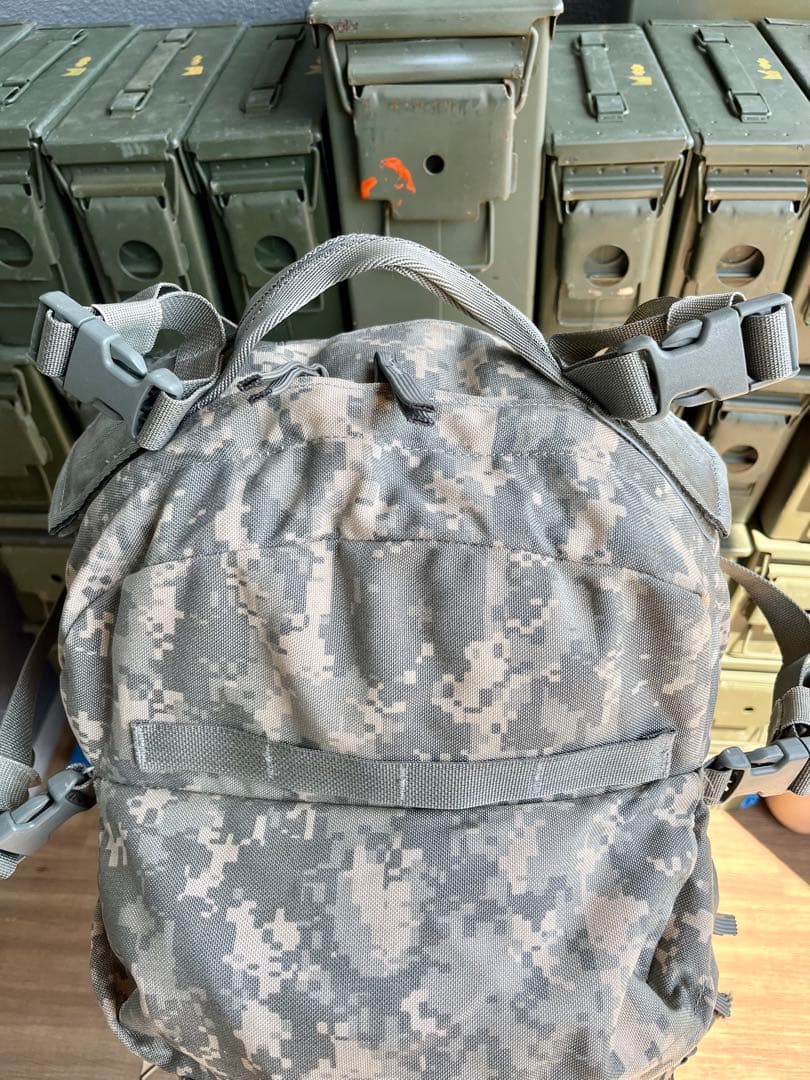 米軍放出品 未使用品 レア品MOLLE2アサルトパック リュック バックパック①