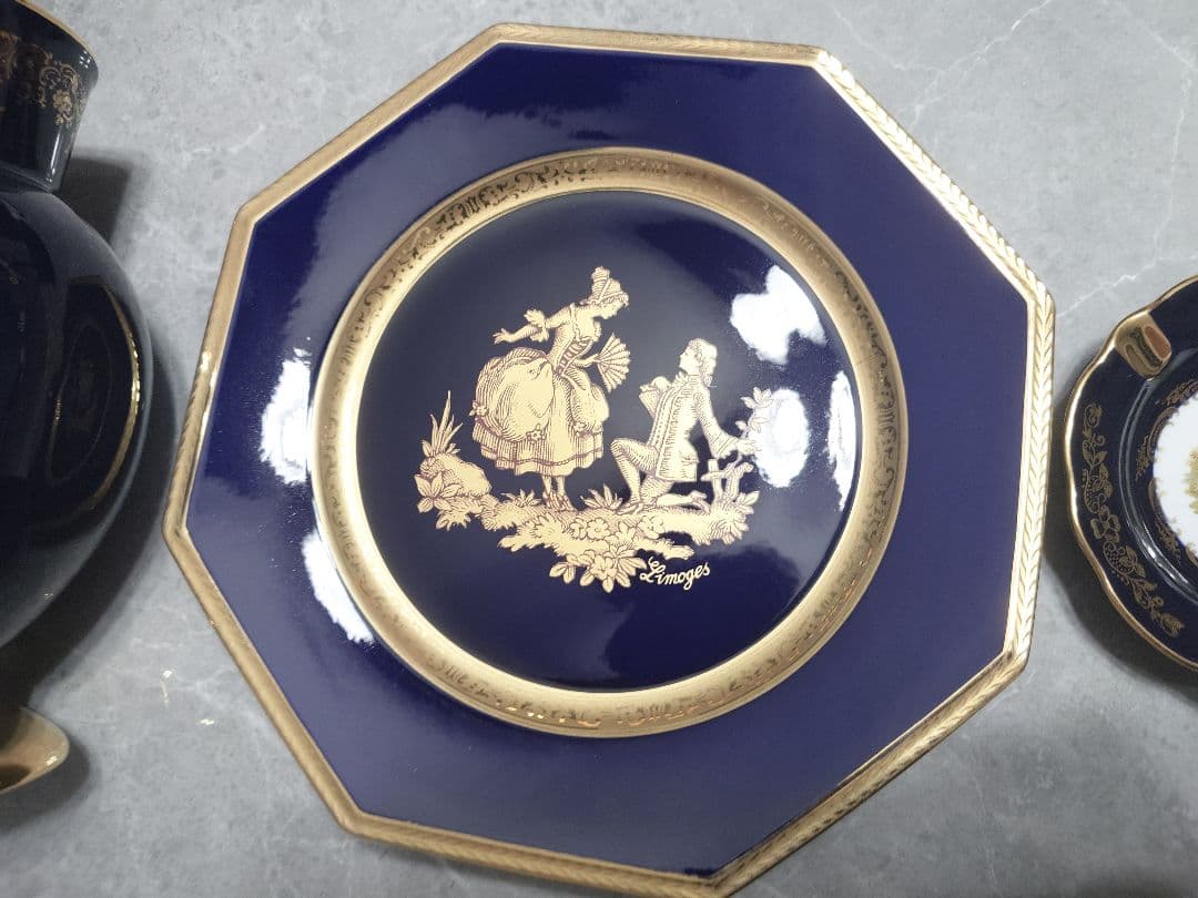 LIMOGES CASTEL フランス製　22金 花瓶 飾り皿 灰皿 三点