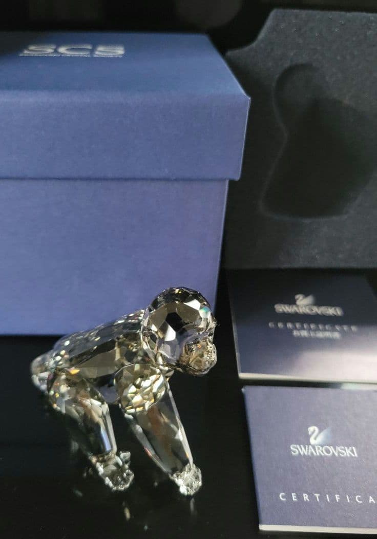 Swarovski　スワロフスキー　ゴリラの赤ちゃん　オリジナルボックス付き
