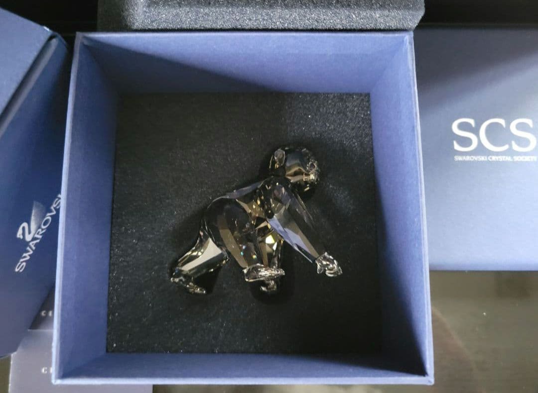 Swarovski　スワロフスキー　ゴリラの赤ちゃん　オリジナルボックス付き