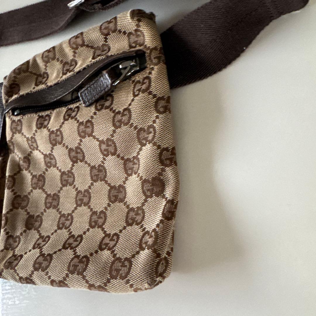 GUCCIパターン ボディバッグ