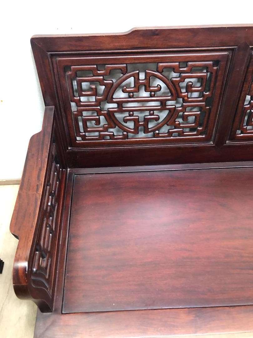 花梨の彫刻長椅子 肘掛け付き 3人掛け 豪華彫刻 人気 中国家具　75063-1