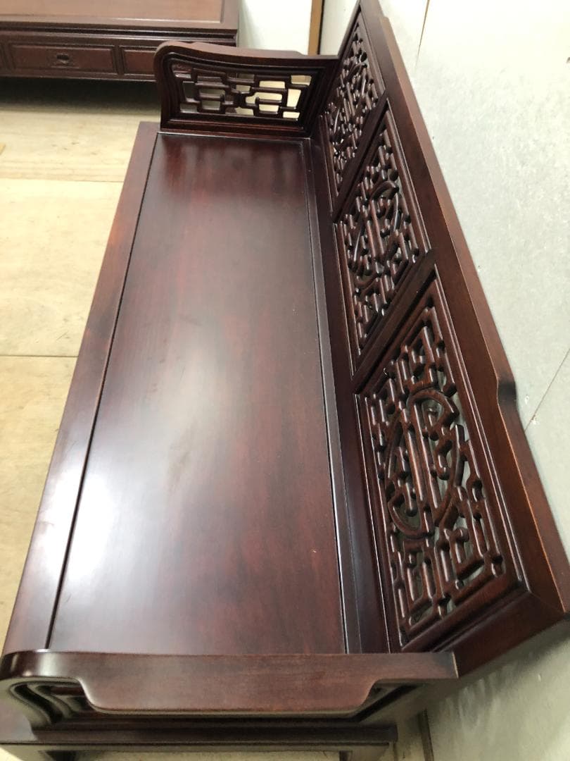 花梨の彫刻長椅子 肘掛け付き 3人掛け 豪華彫刻 人気 中国家具　75063-1