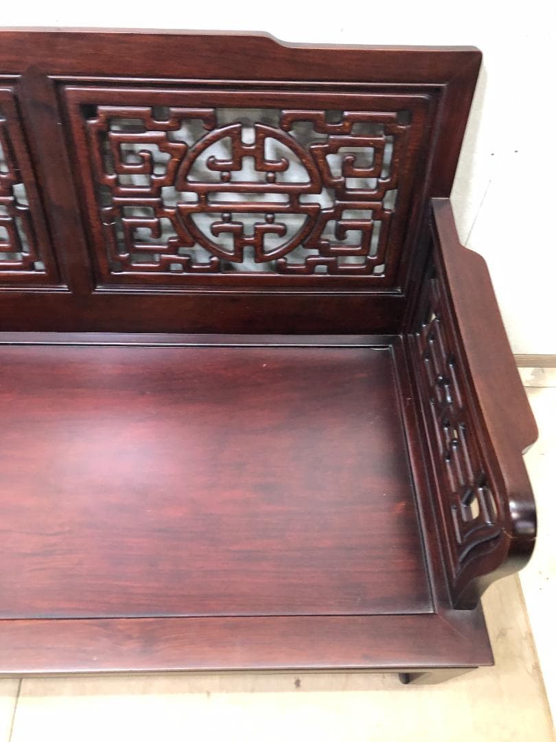 花梨の彫刻長椅子 肘掛け付き 3人掛け 豪華彫刻 人気 中国家具　75063-1