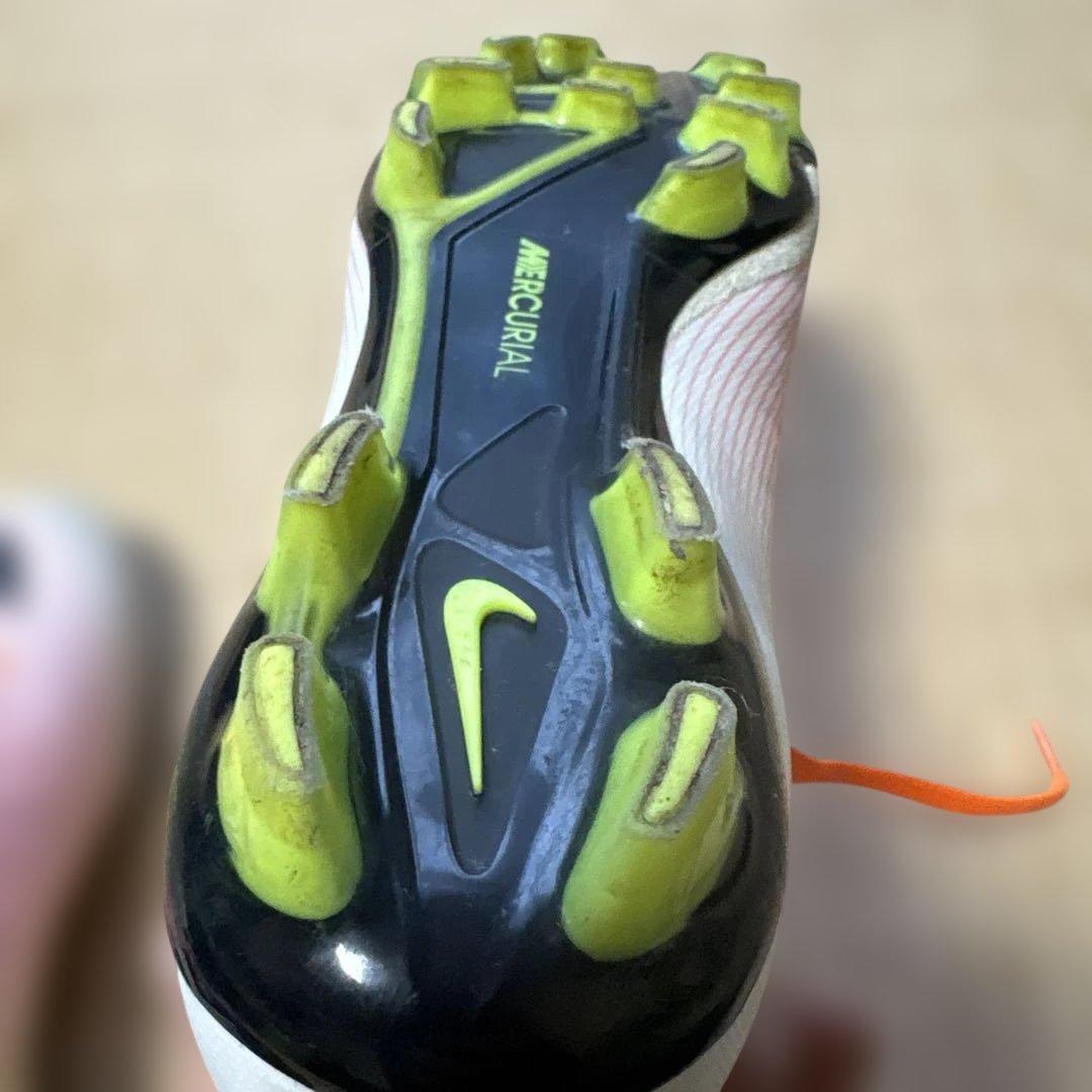 NIKE マーキュリアル