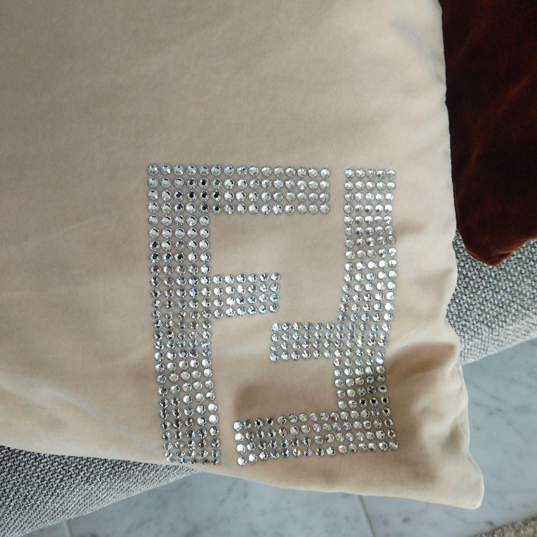 FENDI　フェンディ　ラインストーン　クッション　ベロア　2点