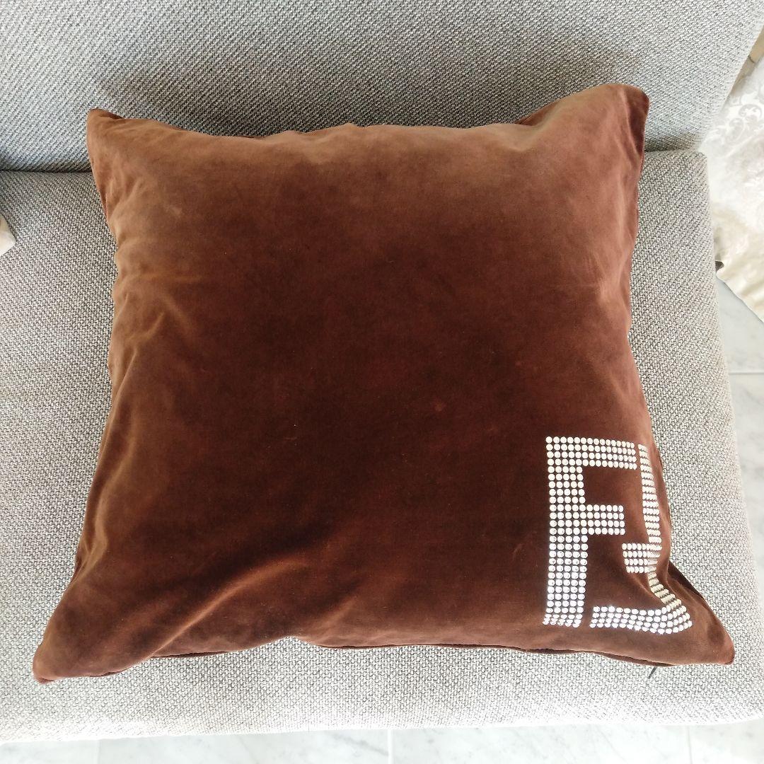 FENDI　フェンディ　ラインストーン　クッション　ベロア　2点