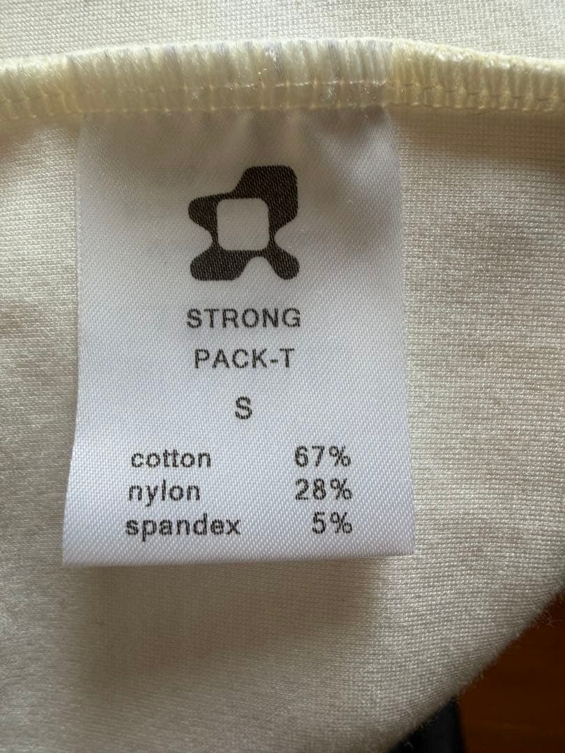 STRONG ホワイト 長袖カットソー