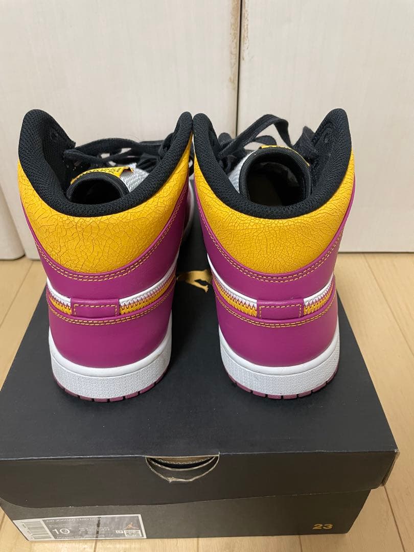 NIKE AIR JORDAN1 MID ナイキ　エアジョーダン1 死者の日
