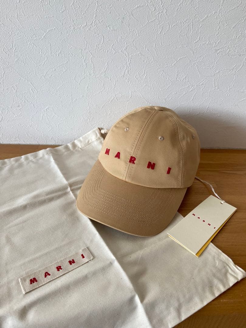 新品未使用！MARNI マルニ ベースボールキャップ　帽子
