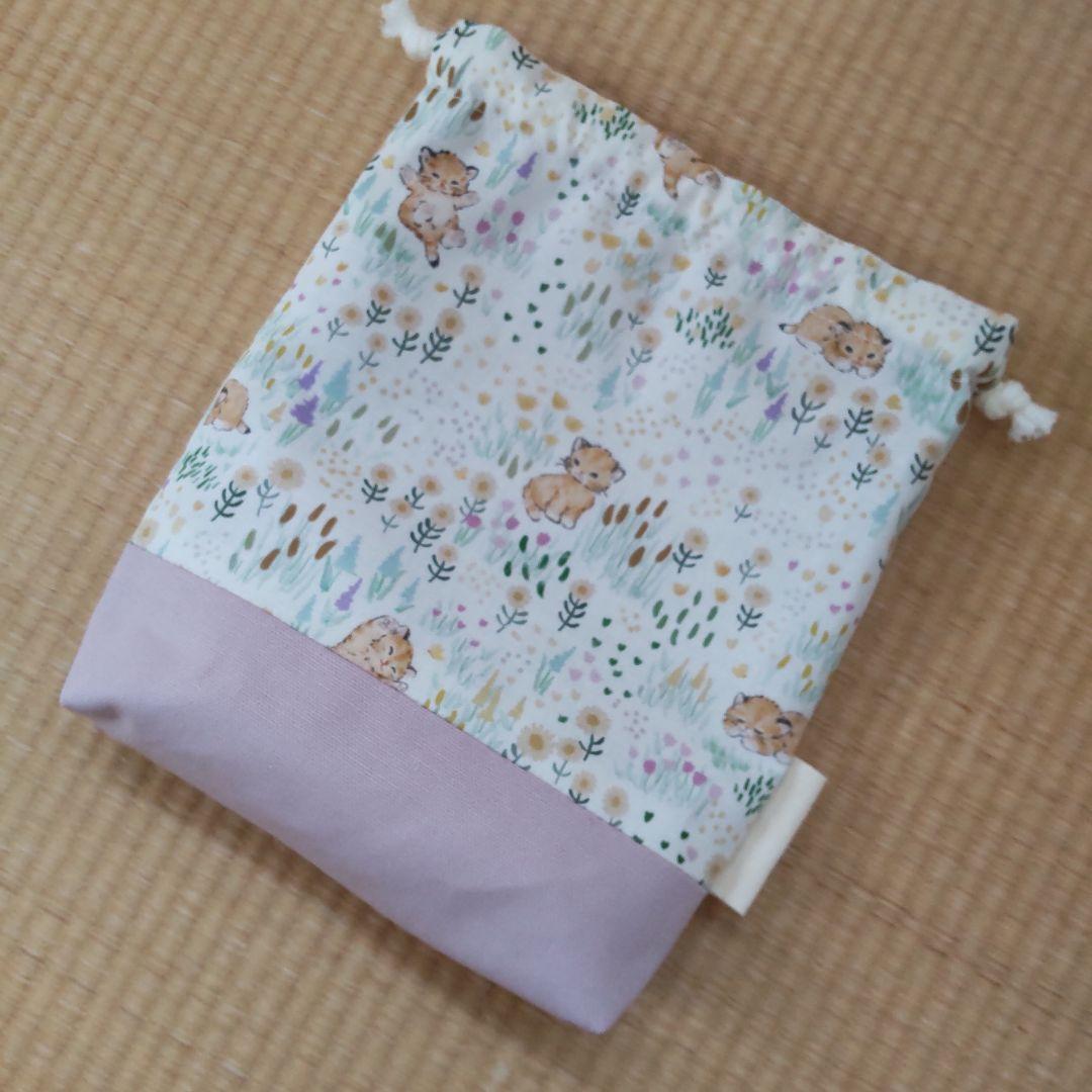 ケーキ様✨お取置中　コップ袋／森の中のネコ1