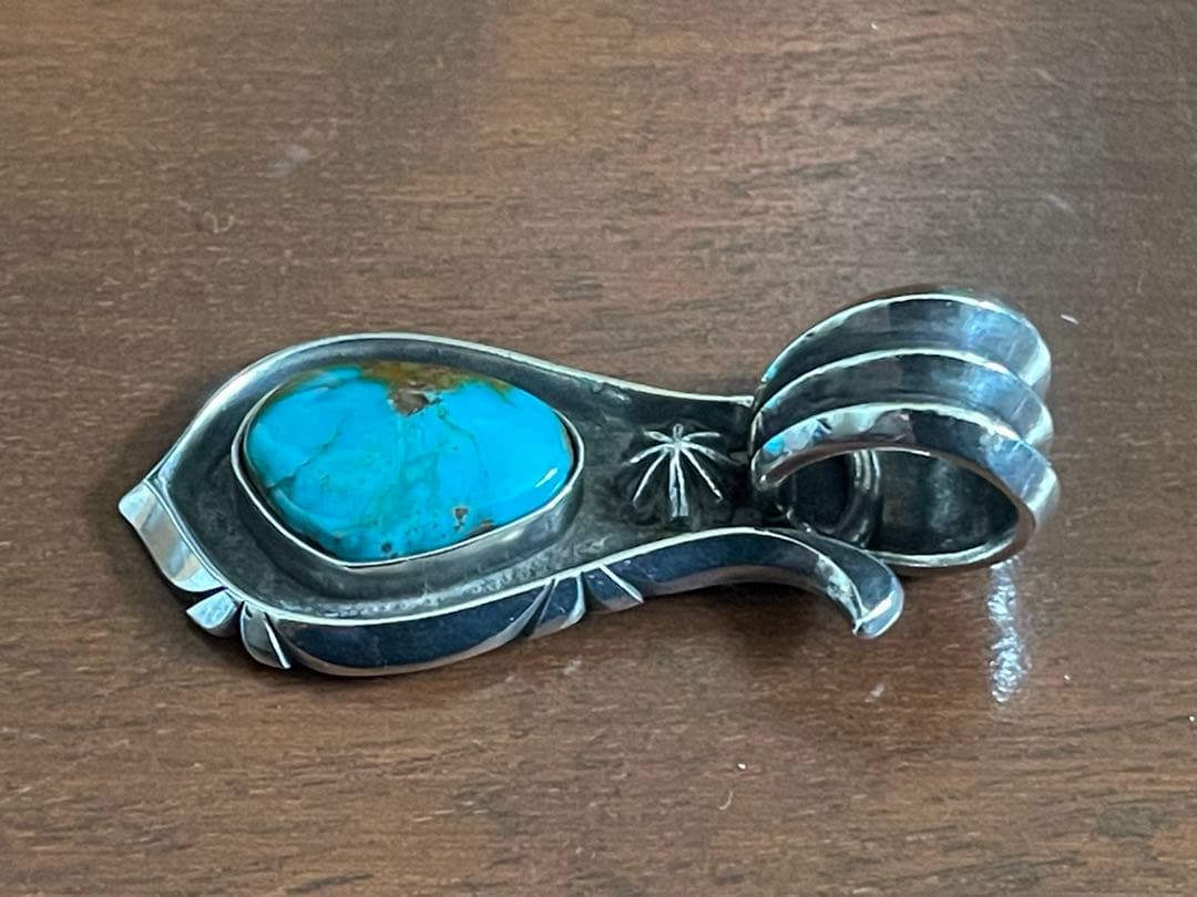 ラッキージョン LUCKY JOHN JoJoVa ターコイズ ペンダントトップ