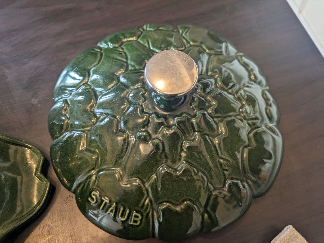 STAUB　アーティチョーク　 鋳鉄製ラウンド鍋 グリーン 約22cm