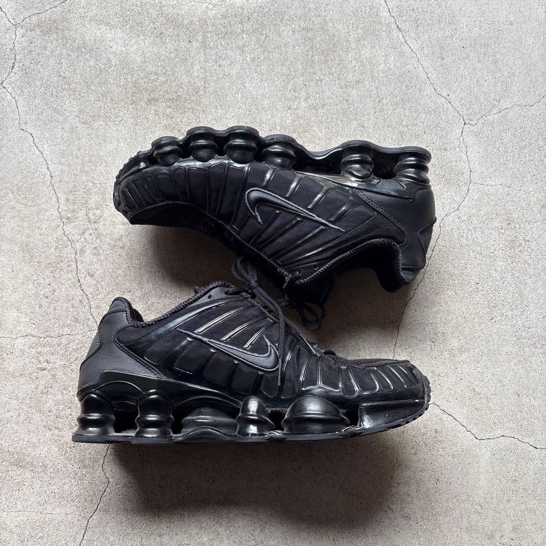 靴 NIKE W SHOX TL Black and Max Orange 28cm