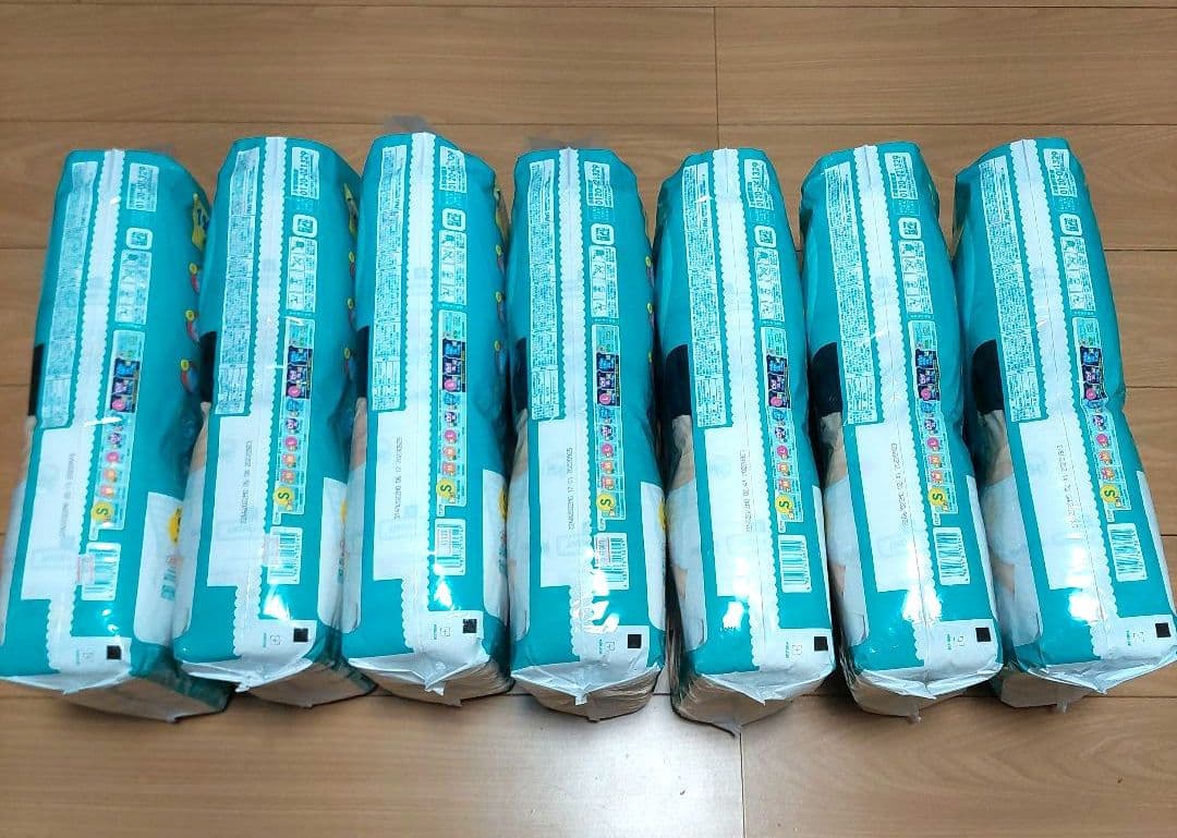 【新品・訳あり】Pampers さらさらケアパンツ Sサイズ 62枚×７袋