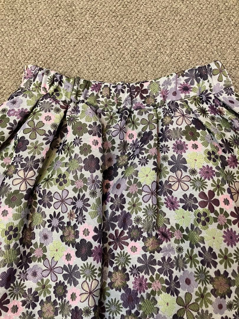 セブンテンの花柄ロングフレアスカート　Mサイズ