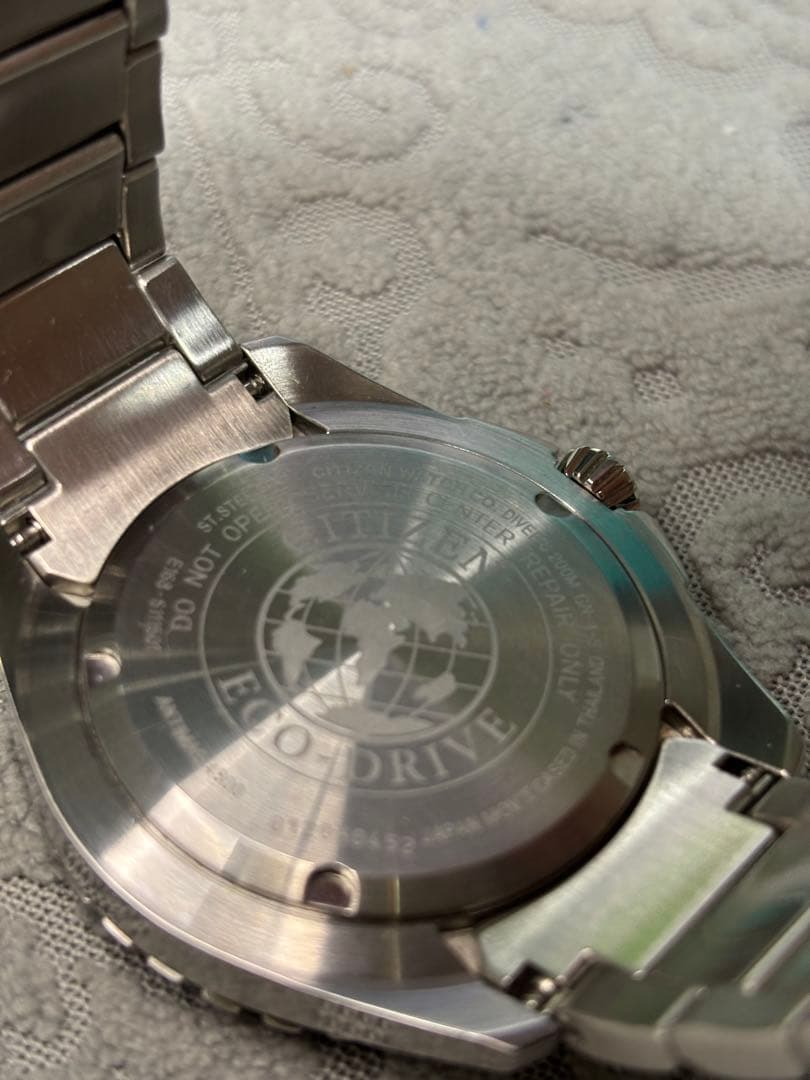 シチズンEco-Drive ダイバーズウォッチ 200m防水(美品)E168