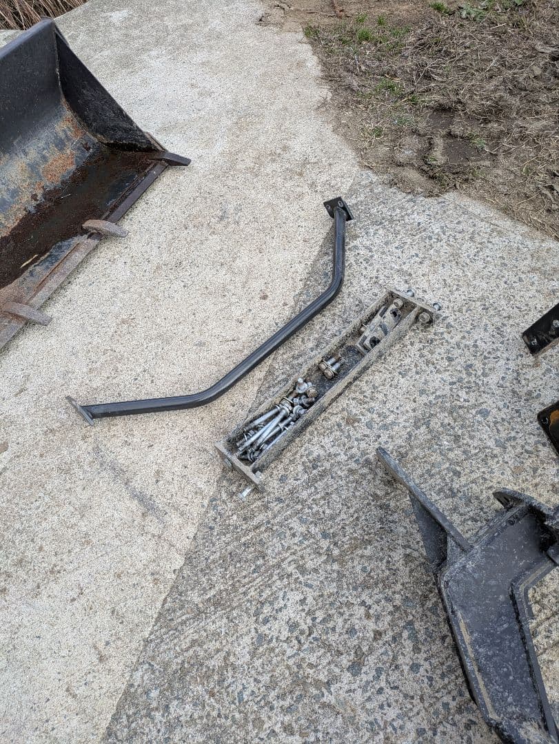 フロントローダ　トラクターアタッチメント