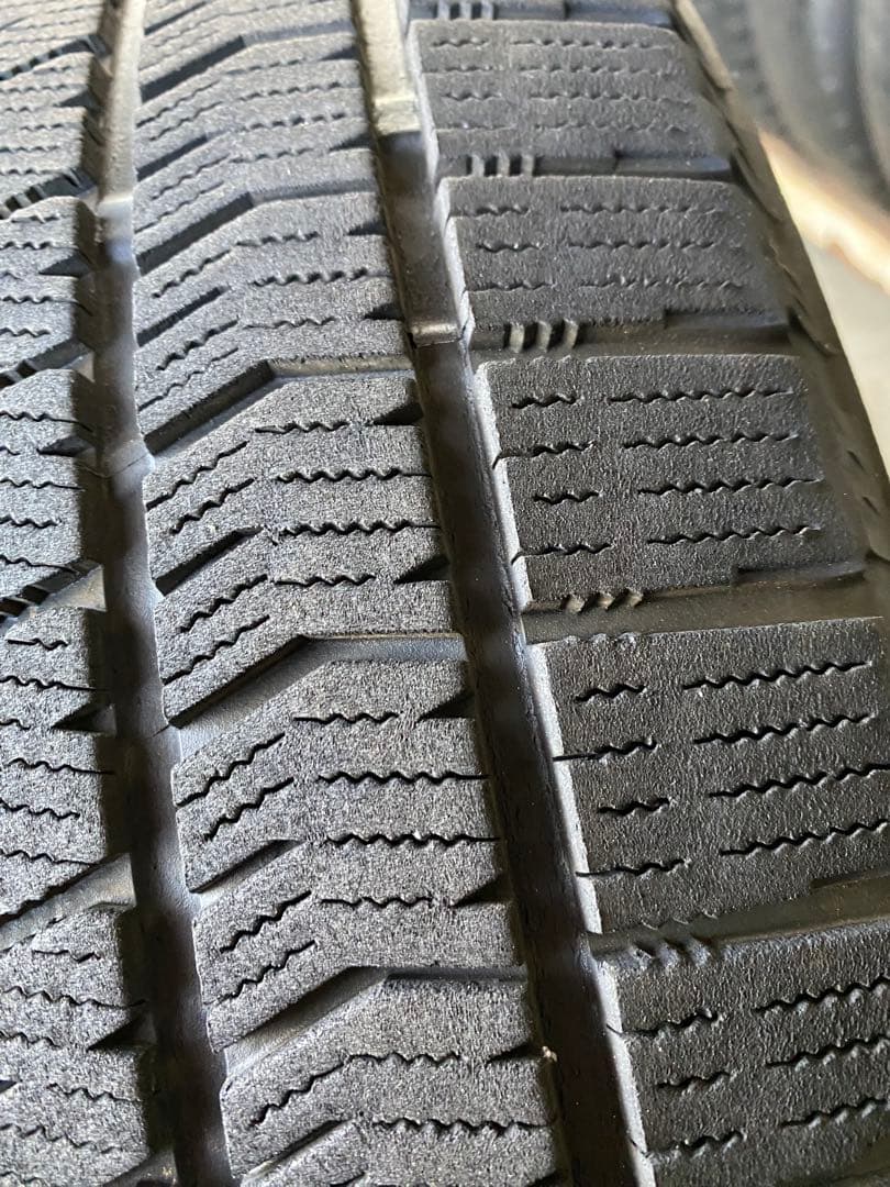 BRIDGESTONE BLIZZAK VRX2 205/55/16 4本セット