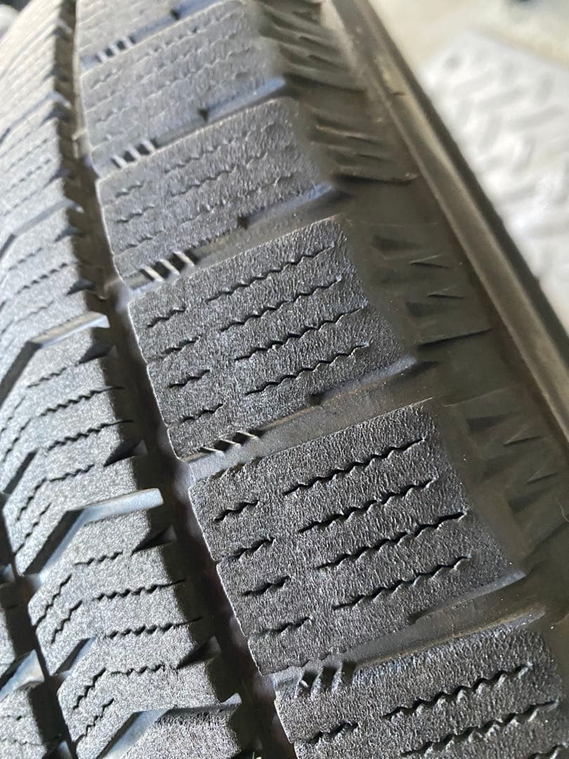 BRIDGESTONE BLIZZAK VRX2 205/55/16 4本セット