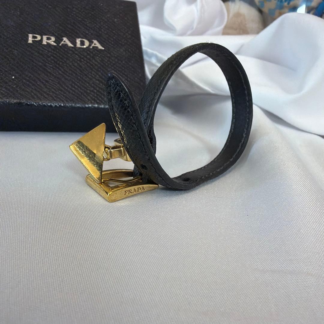 PRADA ブラックレザー ブレスレット