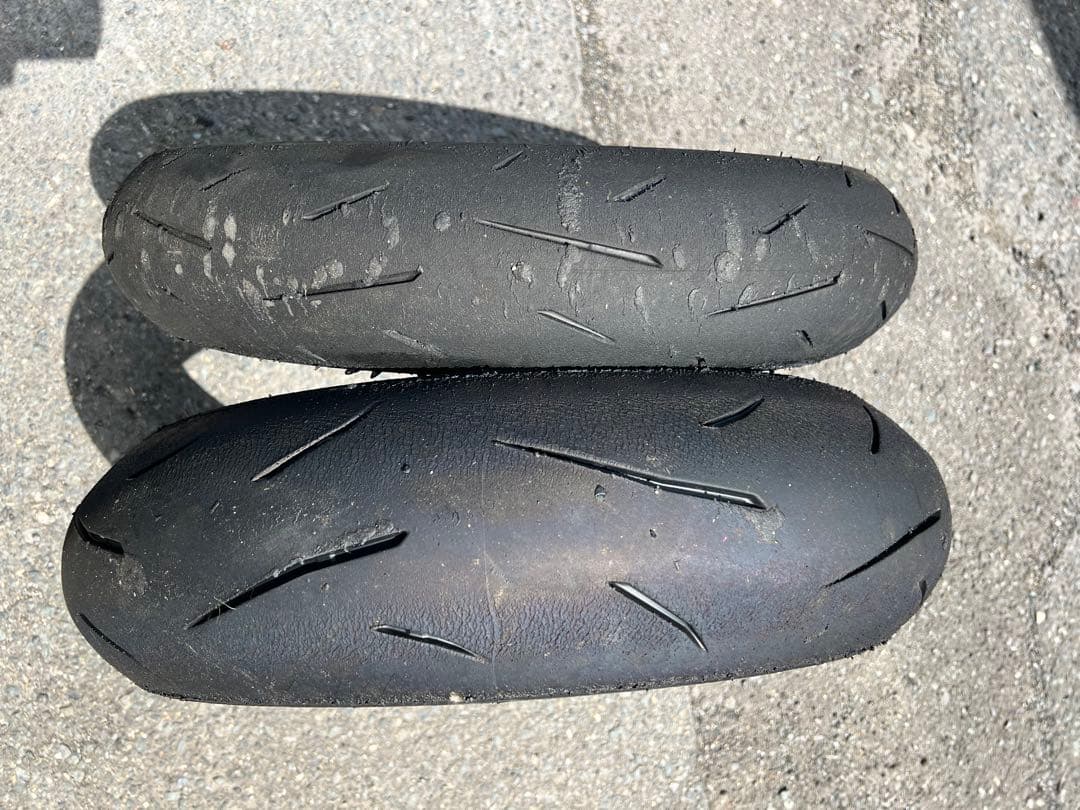 送料込み室内保管中古DUNLOP α13sp 走行1.5時間程　前後セット