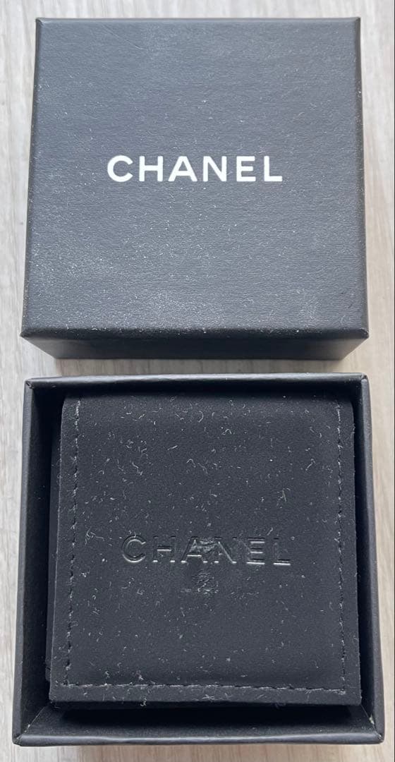 新品　CHANEL チェーンモチーフ ピアス　シャネルのピアス
