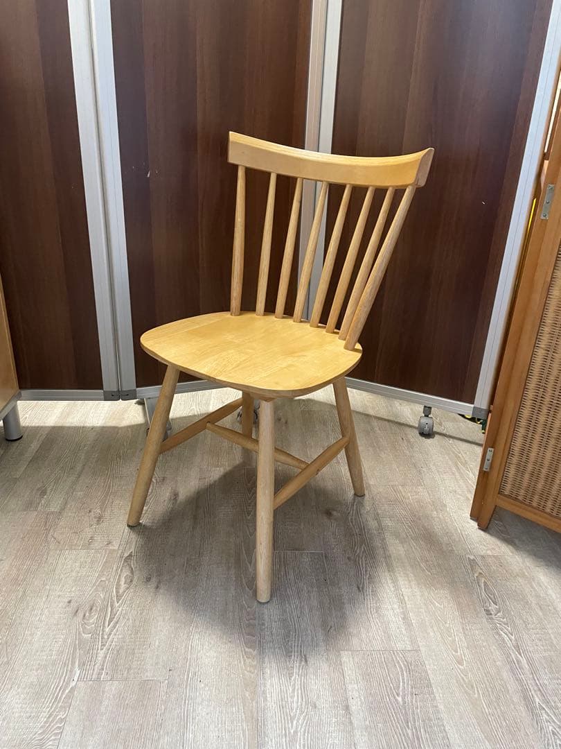 ウィンザーチェア　木製スピンドルバック　ダイニングチェア　③