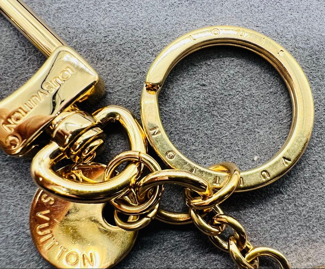 値下げ中　ルイヴィトン LOUIS VUITTON キーリング M68000