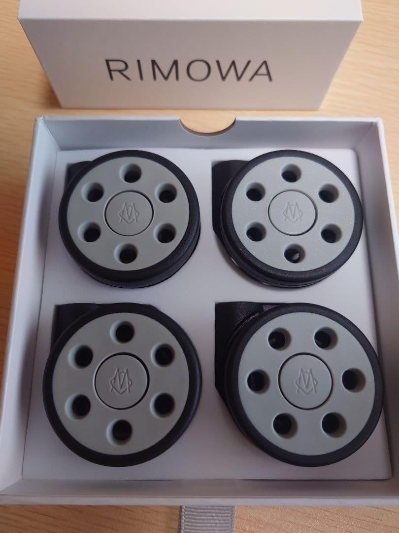 RIMOWA　ホイール,ハンドル、タグ　3点セット