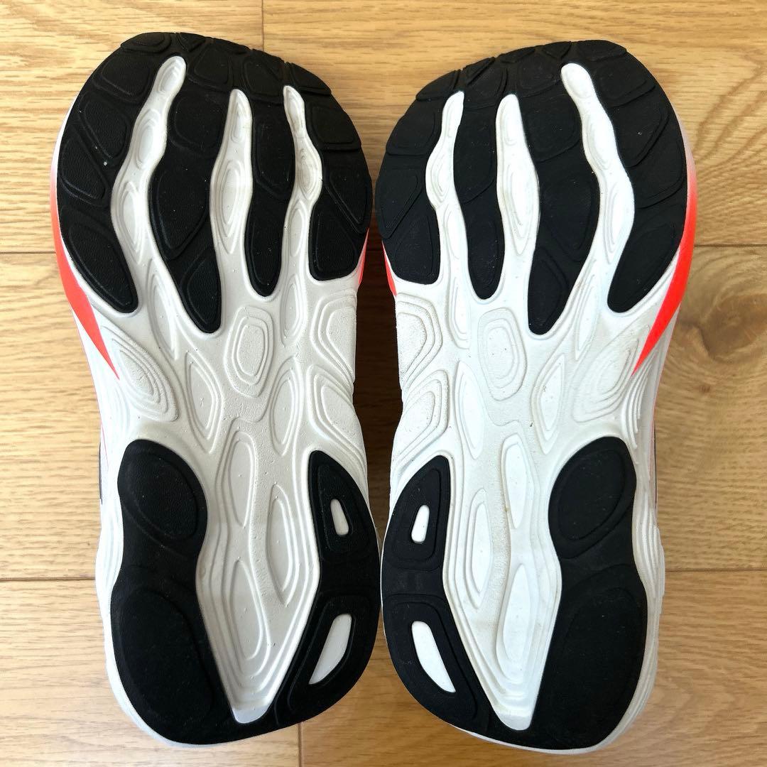 ニューバランス　ランニングシューズ　レディース W880 24cm