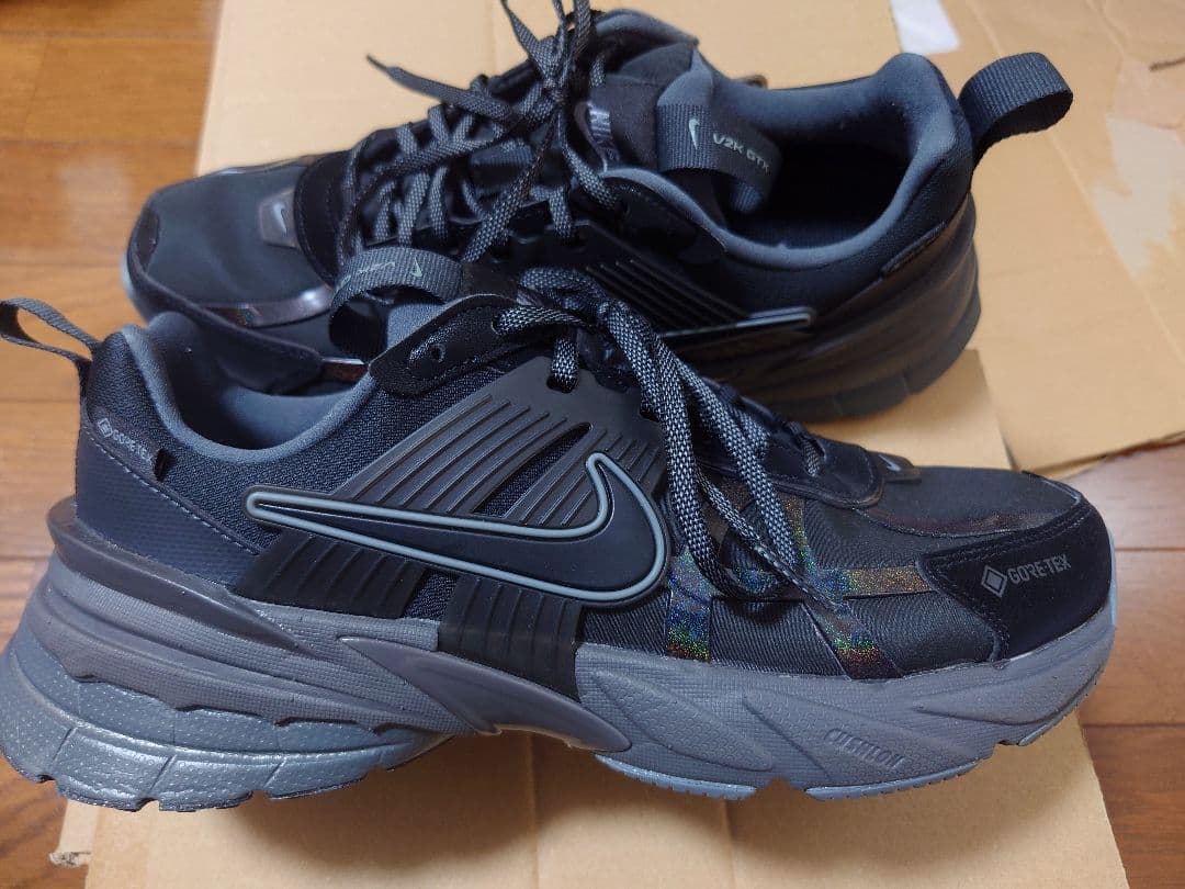 【美品】Nike Women's V2K Run GORE-TEX 黒 25cm