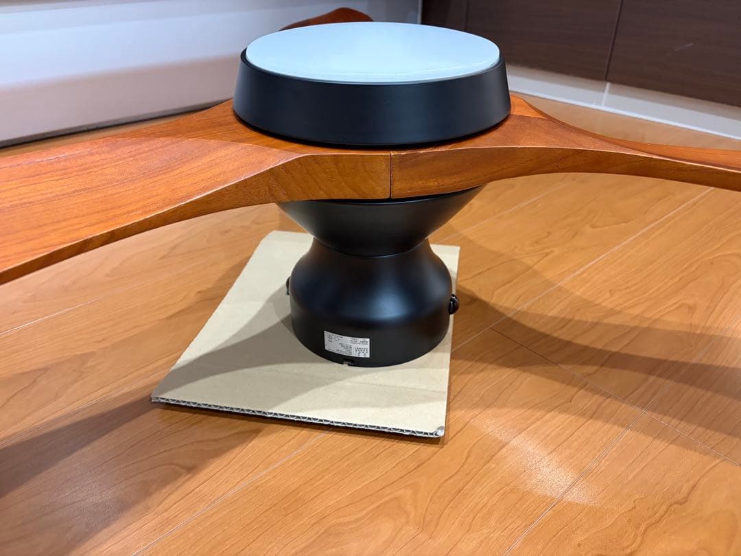 【新品同様】シーリングファンライト 天井照明 天然木 モダン LOWYA