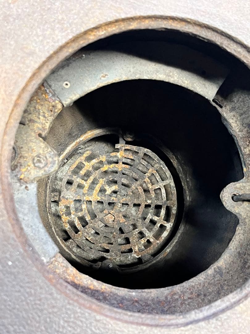 ダルマストーブダルマストーブ（鋳物製）