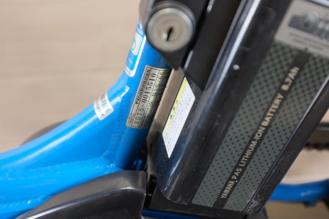 電動自転車ヤマハPAS　KISS　20インチ　3段8.7Ah（4点灯）充電器あり