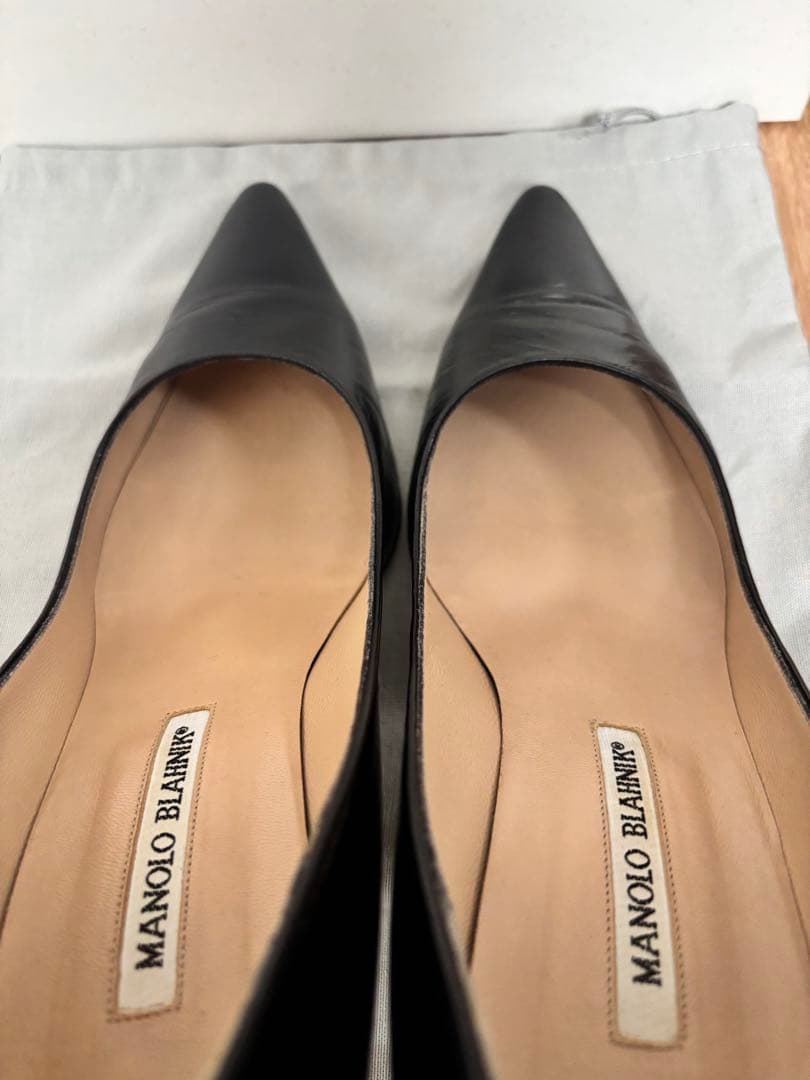MANOLO BLAHNIK ブラック 黒 パンプス　39
