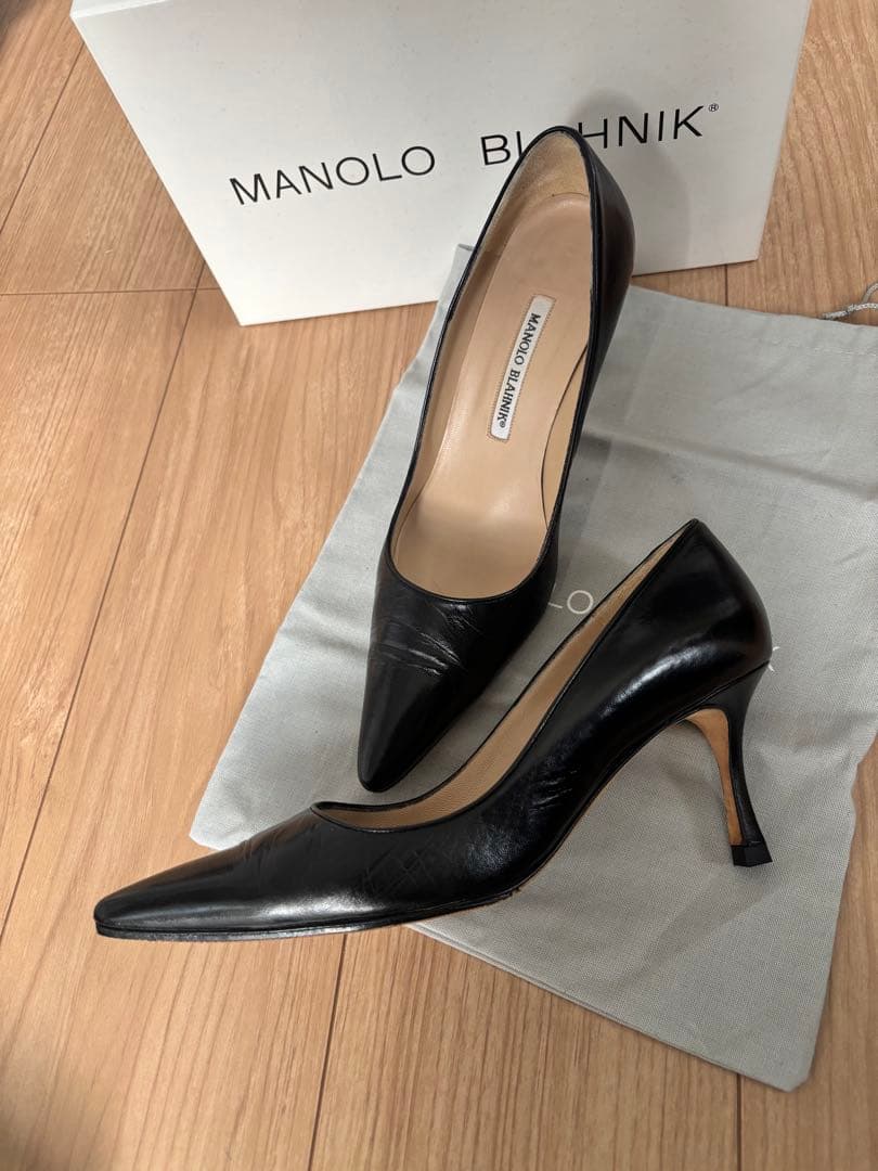 MANOLO BLAHNIK ブラック 黒 パンプス　39
