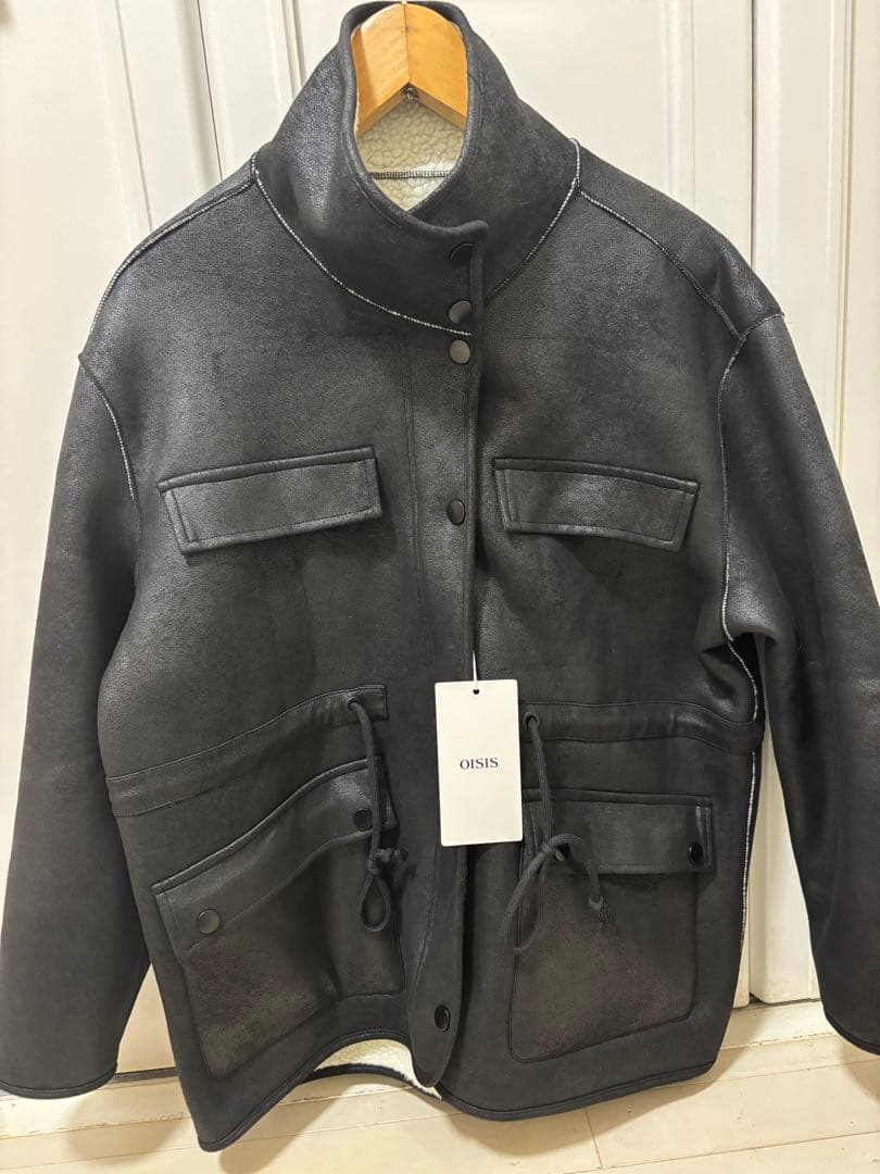 ボアジャケット ブラック・ホワイト・ムートン