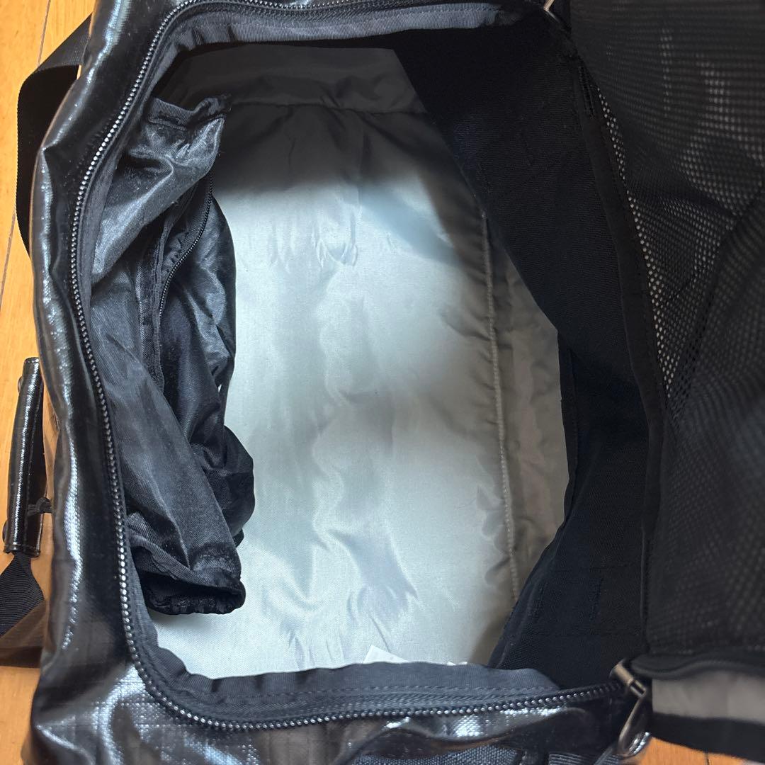 patagonia ボストンバッグ ブラック 45ℓ