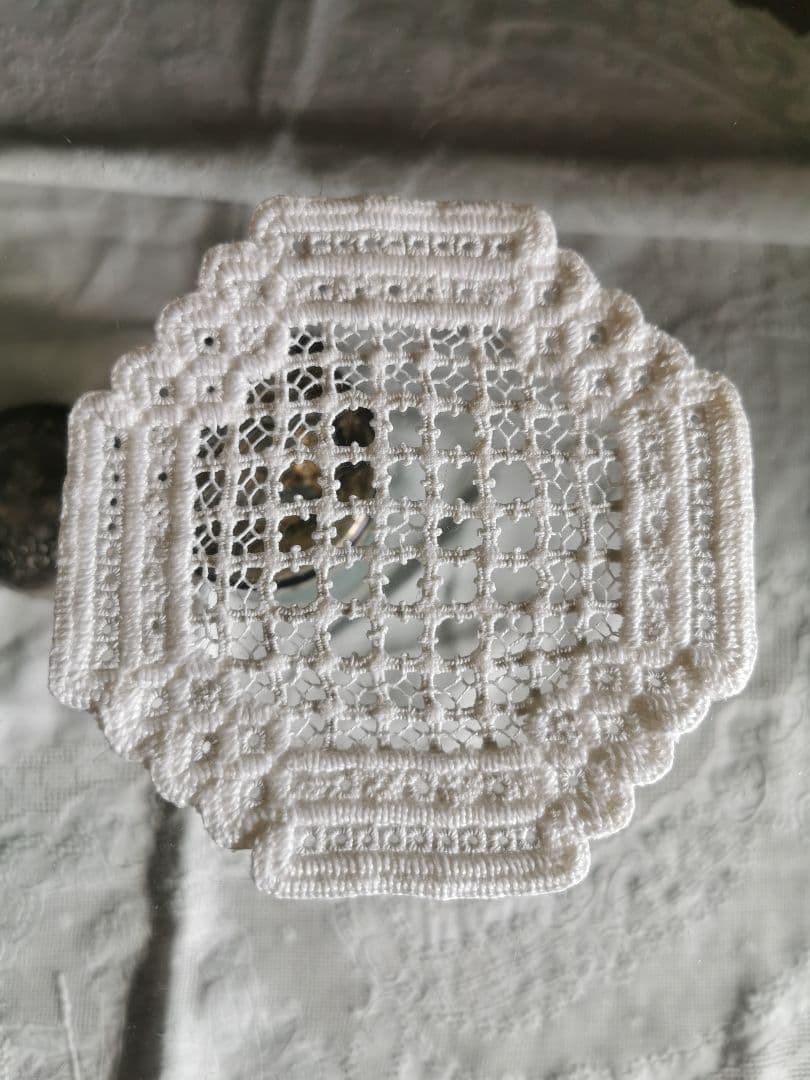 アンティーク 北欧ハーダンガー刺繍レース コースター 透かし四つ葉クロスドイリー