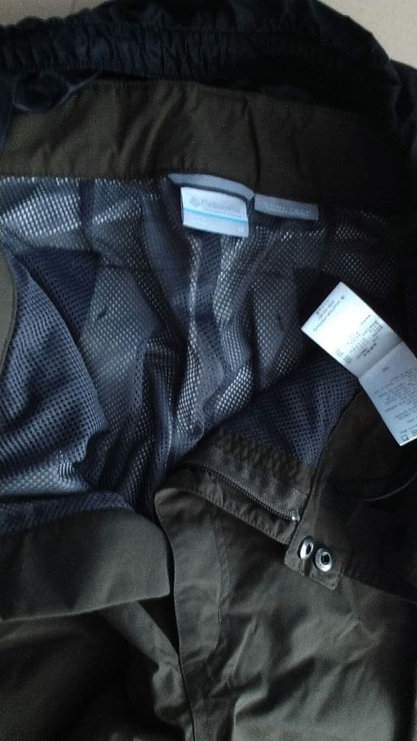 Columbia　スノーボードパンツ 　オリーブ色