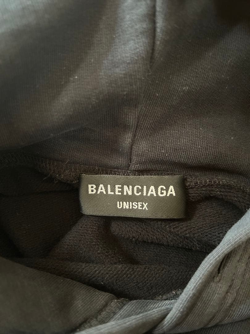 PARIS BALENCIAGA フード付きパーカー 黒