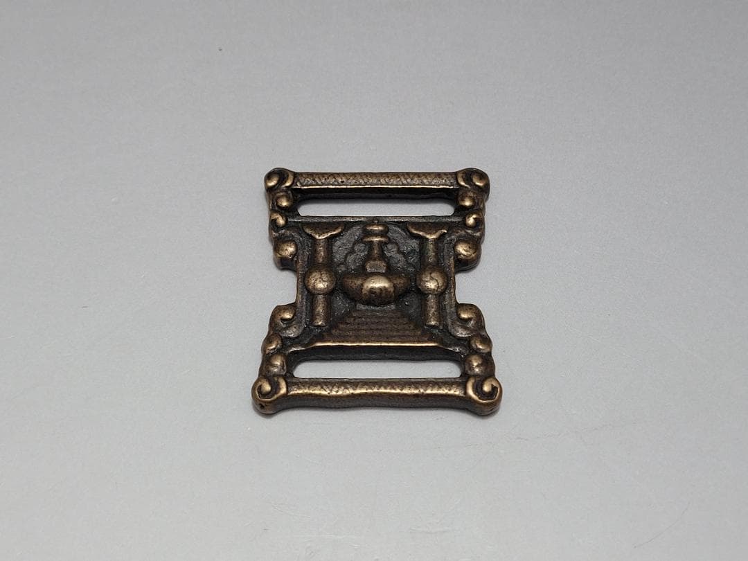銅製 仏塔紋 天鐵 トクチャ 護身装身具 チベット 仏教文物 幅約4cm