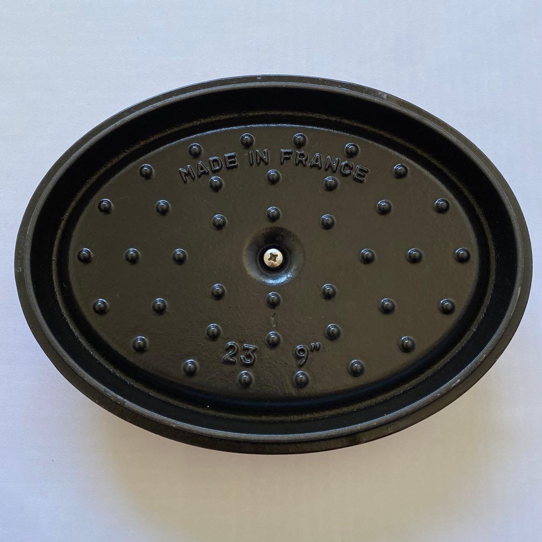 LA COCOTTE　STAUB　オーバル　楕円型　両手鍋　レッド　23cm